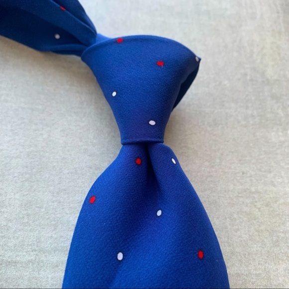 Emilio Pucci Slim Silk Polka Dot Stylish Tie - Picture 2 of 6